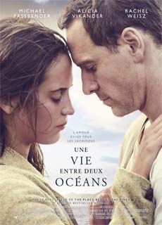 大洋之间的灯光